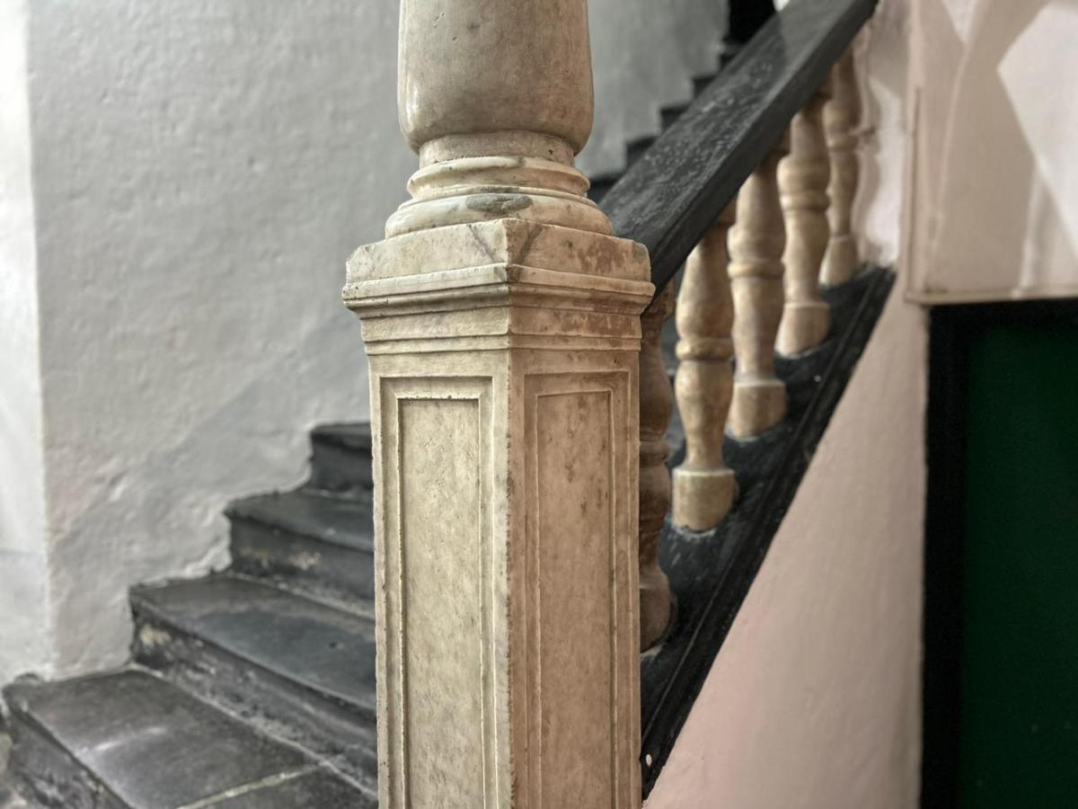 مبيت وإفطار شيرفو La Finestra Sul Borgo المظهر الخارجي الصورة