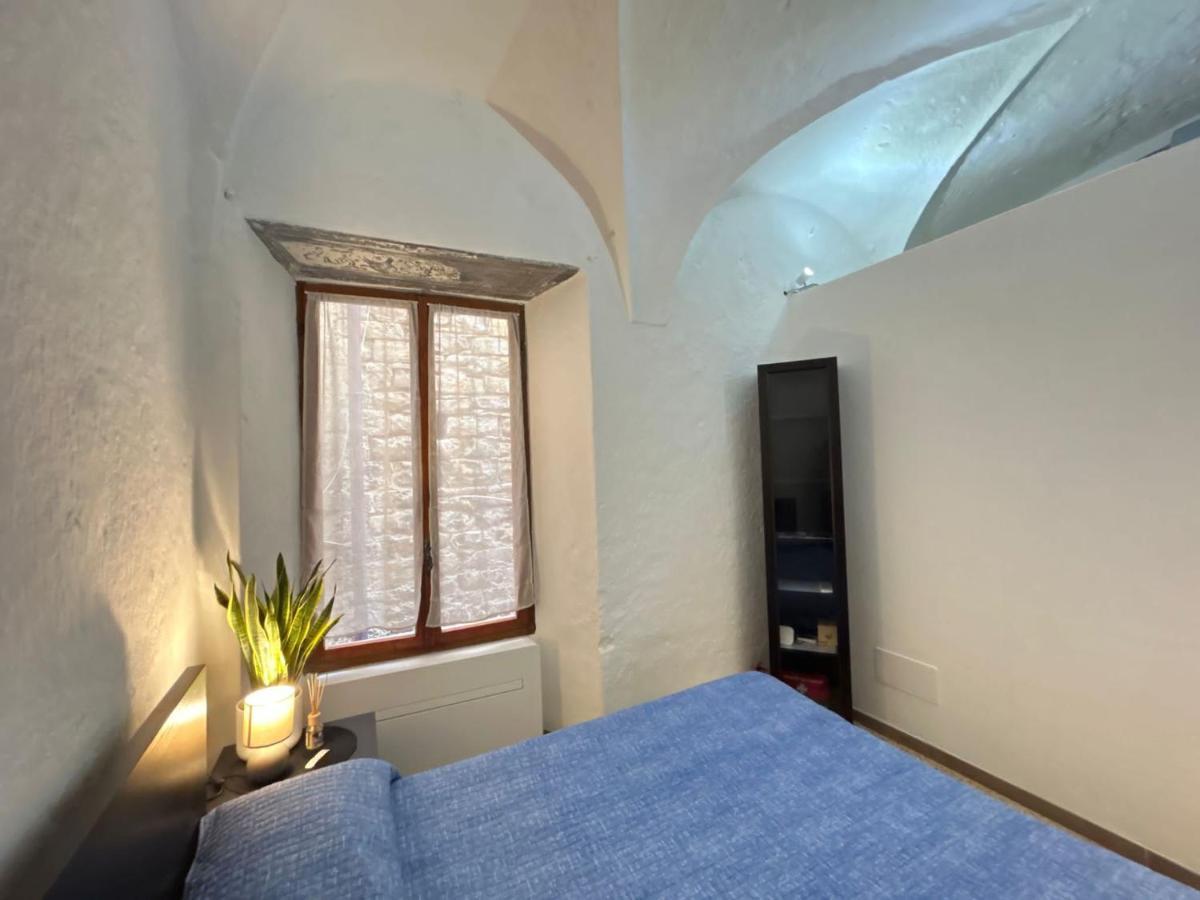 مبيت وإفطار شيرفو La Finestra Sul Borgo المظهر الخارجي الصورة