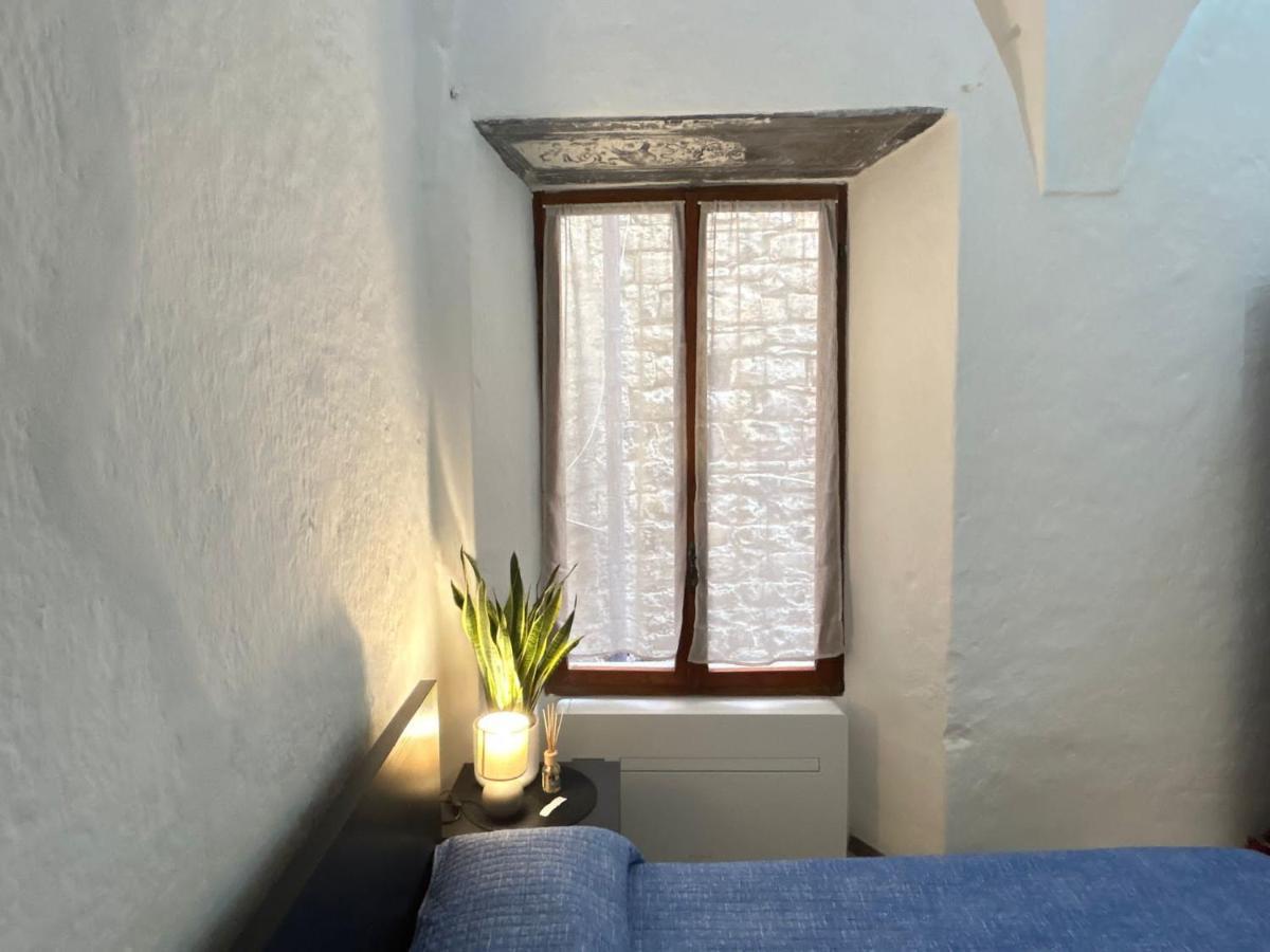 مبيت وإفطار شيرفو La Finestra Sul Borgo المظهر الخارجي الصورة