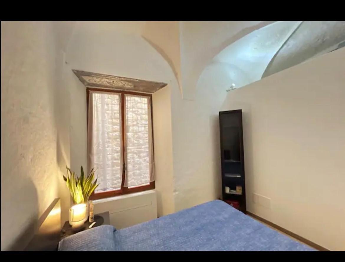 مبيت وإفطار شيرفو La Finestra Sul Borgo المظهر الخارجي الصورة